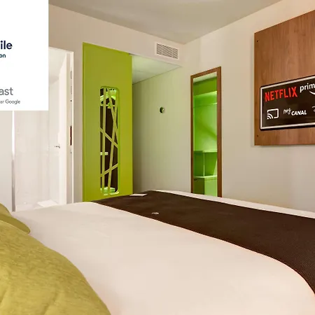 Campanile Sur Yon Centre Gare Hotel 3*
