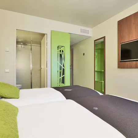 Campanile Prime - Sur Yon Centre Gare מלון 3*