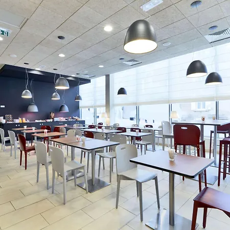 酒店 Campanile Prime - Sur Yon Centre Gare 永河畔拉罗什