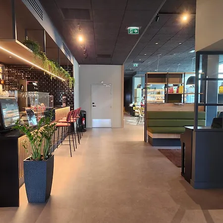 Campanile Prime - Sur Yon Centre Gare