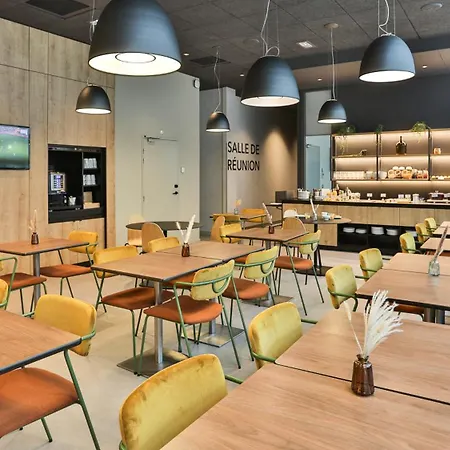 Hotel Campanile Prime - Sur Yon Centre Gare 3*