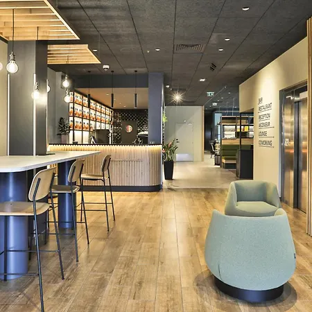 Campanile Prime - Sur Yon Centre Gare 라로츠수르욘