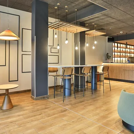Campanile Prime - Sur Yon Centre Gare 酒店