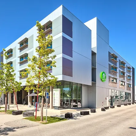 Campanile Prime - Sur Yon Centre Gare 永河畔拉罗什