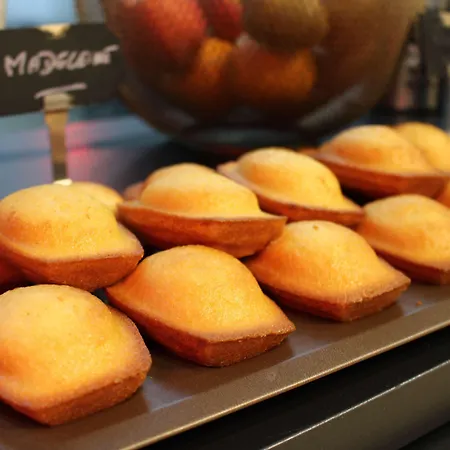 Campanile Prime - Sur Yon Centre Gare 3* 라로츠수르욘