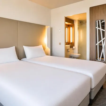 Campanile Prime - Sur Yon Centre Gare