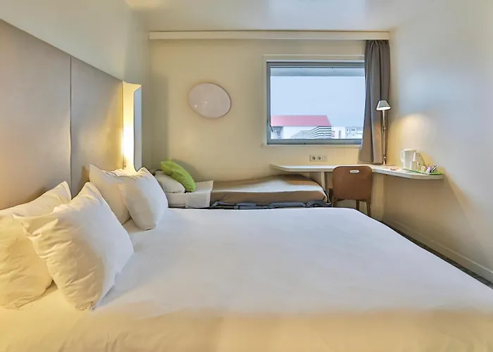 Campanile Prime - Sur Yon Centre Gare